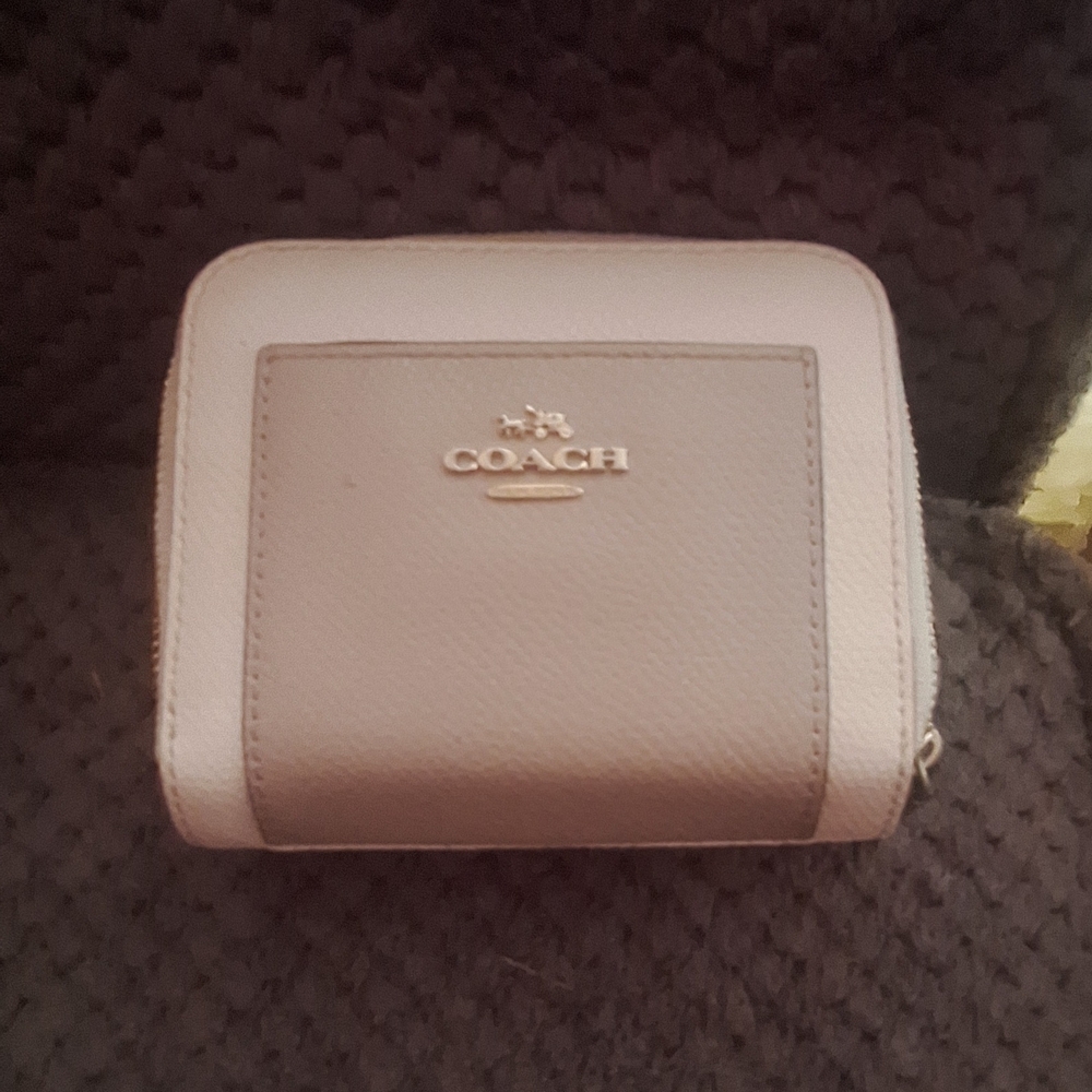 Coach Women's Tan Wallet